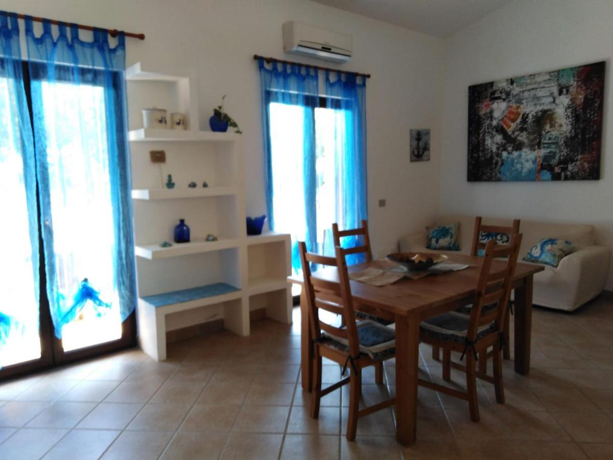 Villa Panoramica Immersa Nel Verde Porto Pino Luaran gambar
