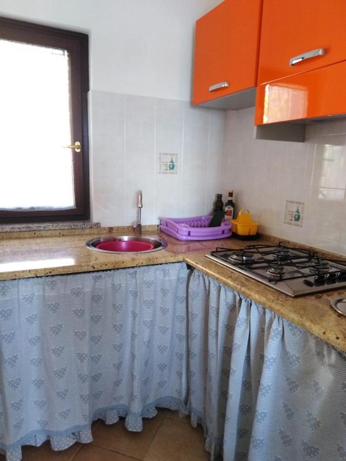 Villa Panoramica Immersa Nel Verde Porto Pino Luaran gambar