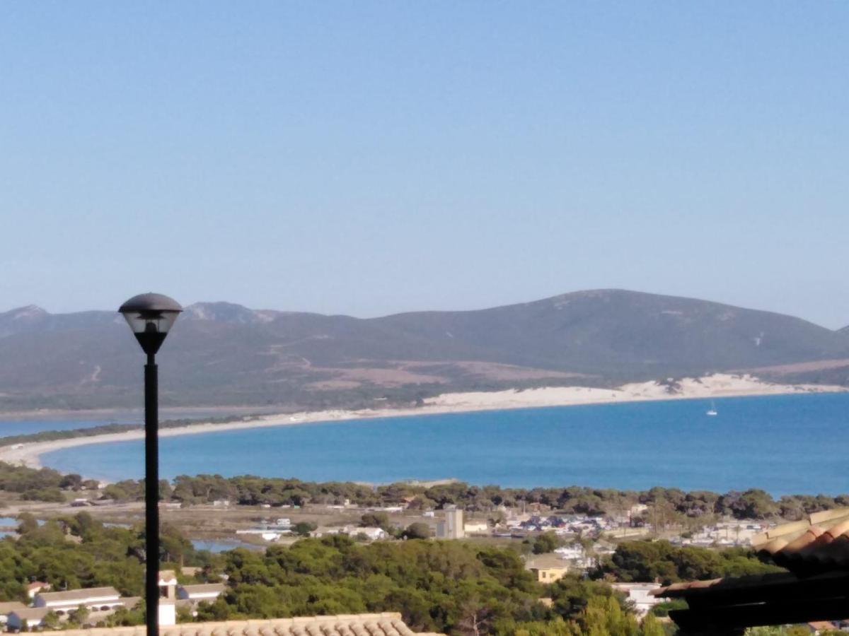 Villa Panoramica Immersa Nel Verde Porto Pino Luaran gambar